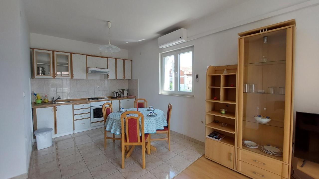 Apartments Gardijan Vodice Extérieur photo