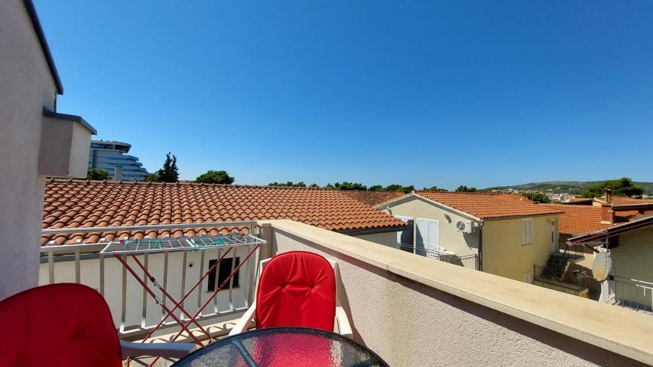 Apartments Gardijan Vodice Extérieur photo