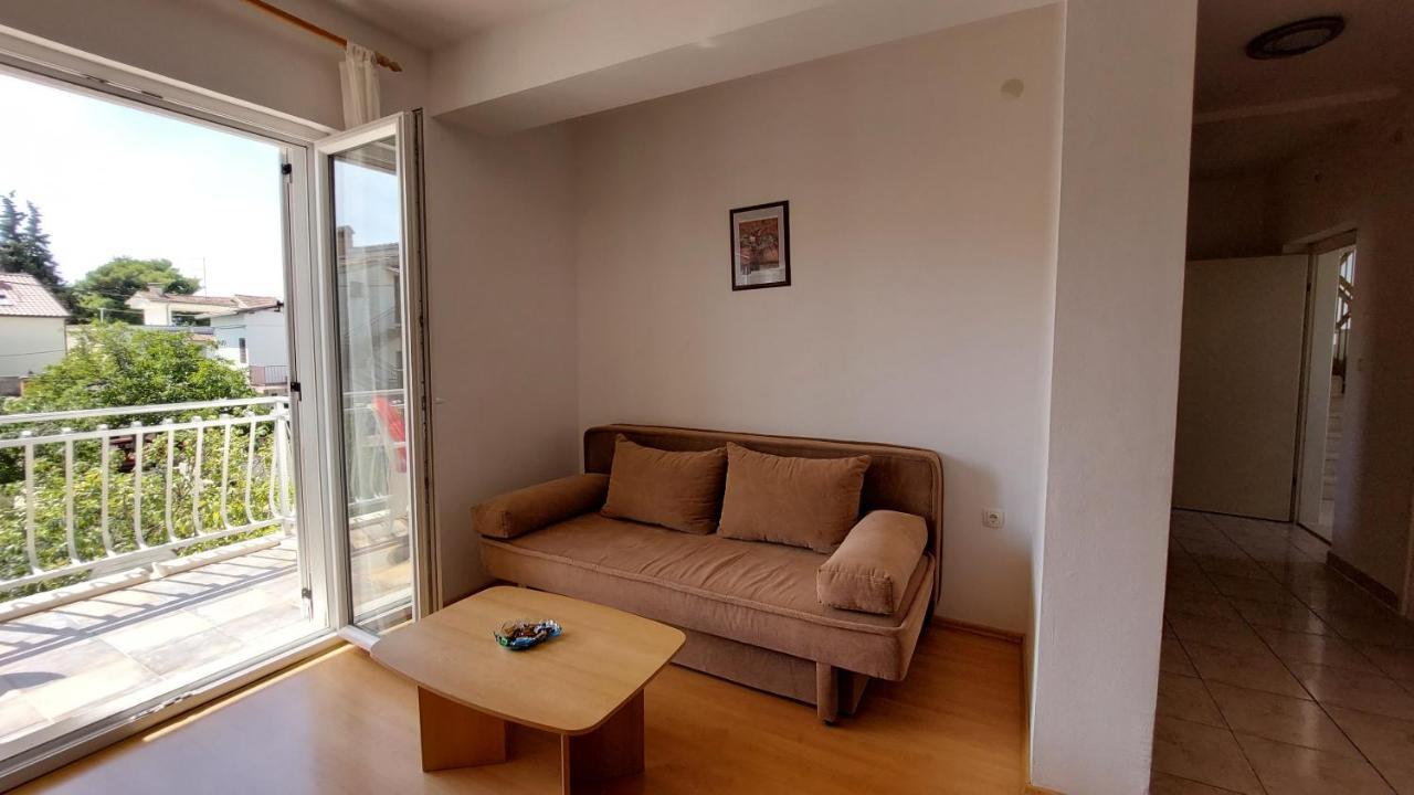 Apartments Gardijan Vodice Extérieur photo